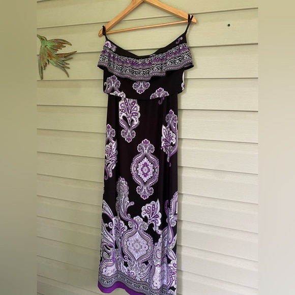 White House Black Market Strapless Dress with Purple Accents - Picture 8 of 13